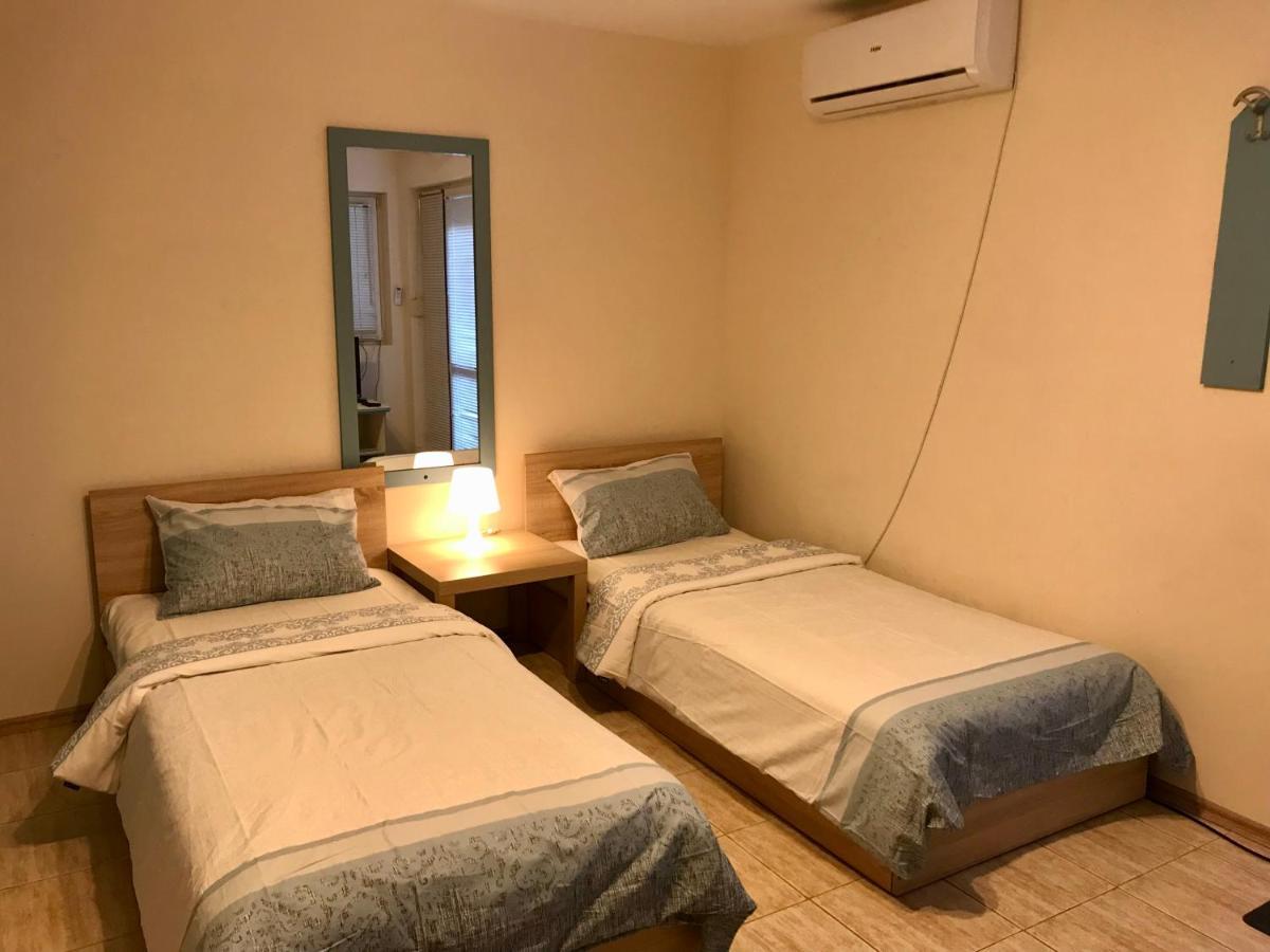 Ssenyange Guest House Varna Eksteriør bilde